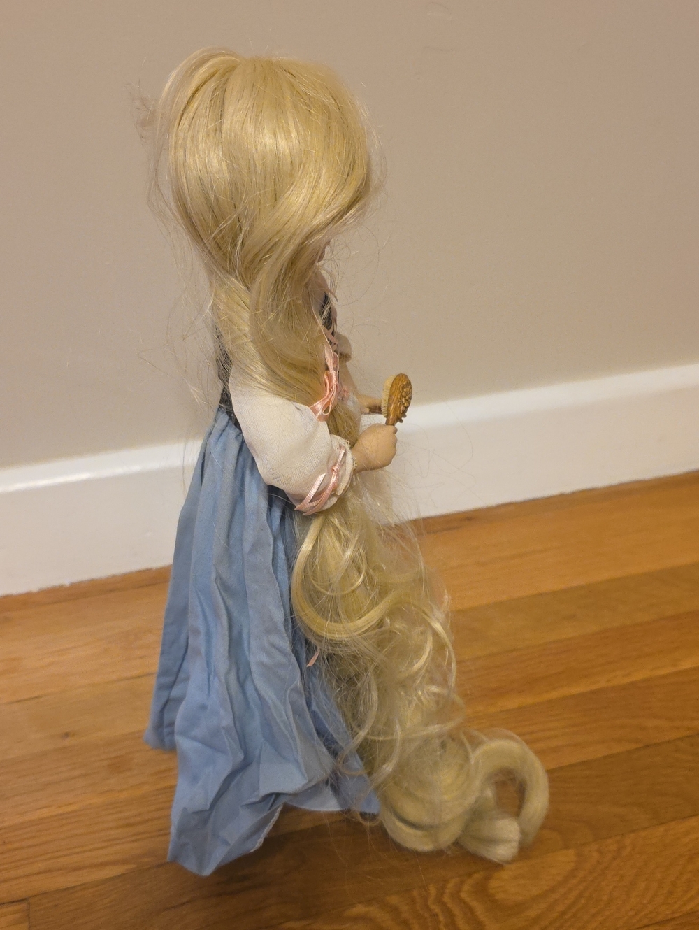 Edwin Knowles "RAPUNZEL"  China Doll - Picture 7 of 12